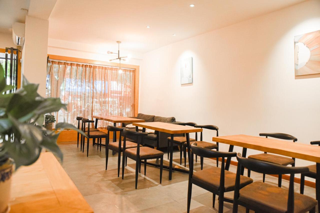 Travel Light Inn Guilin Exterior photo