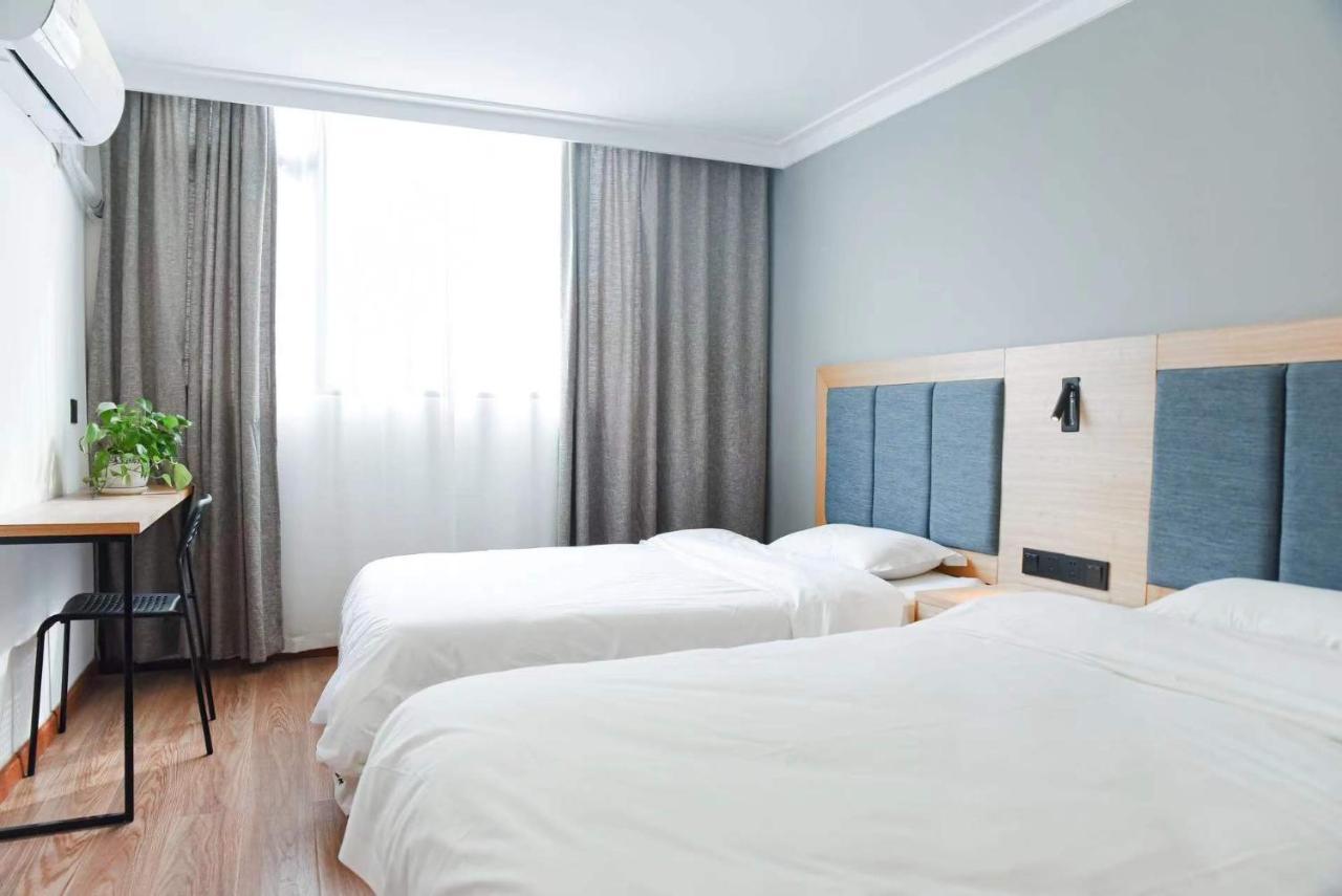 Travel Light Inn Guilin Exterior photo